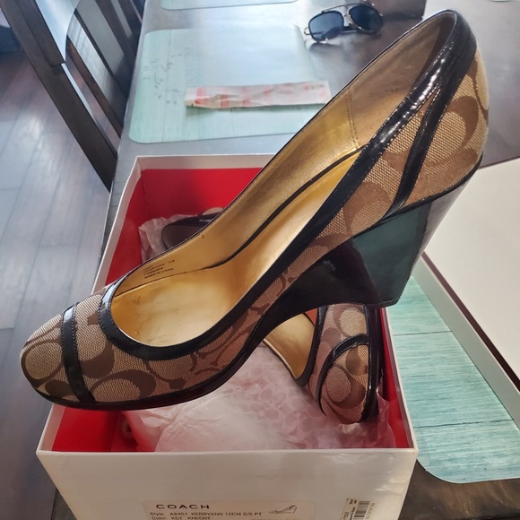 COACH Wedge Shoe - Picture 1 of 3
